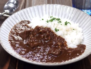 高級感あふれる欧風ビーフカレー