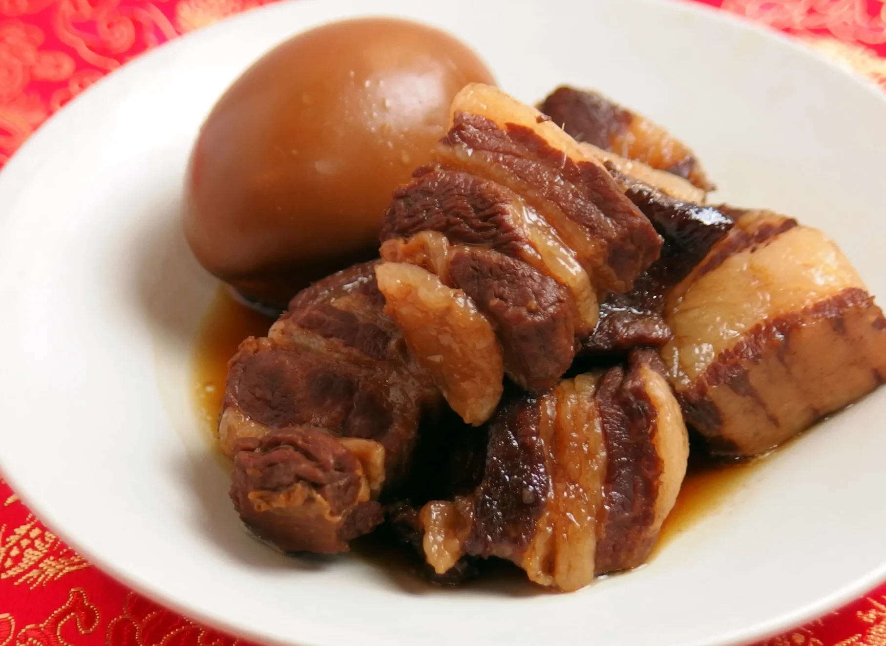 煮るだけ簡単！八角香る中華風豚の角煮