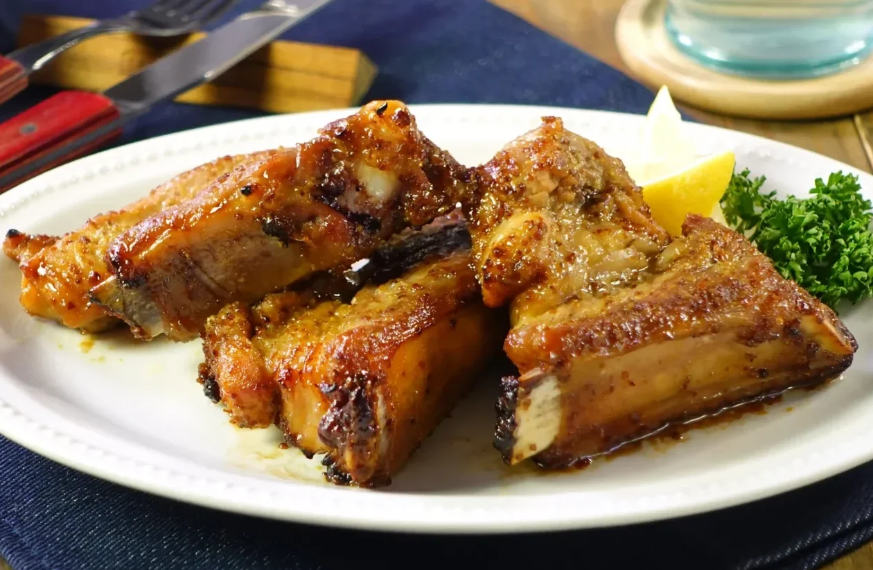 ごちそう感たっぷり！ハニーマスタードスペアリブ