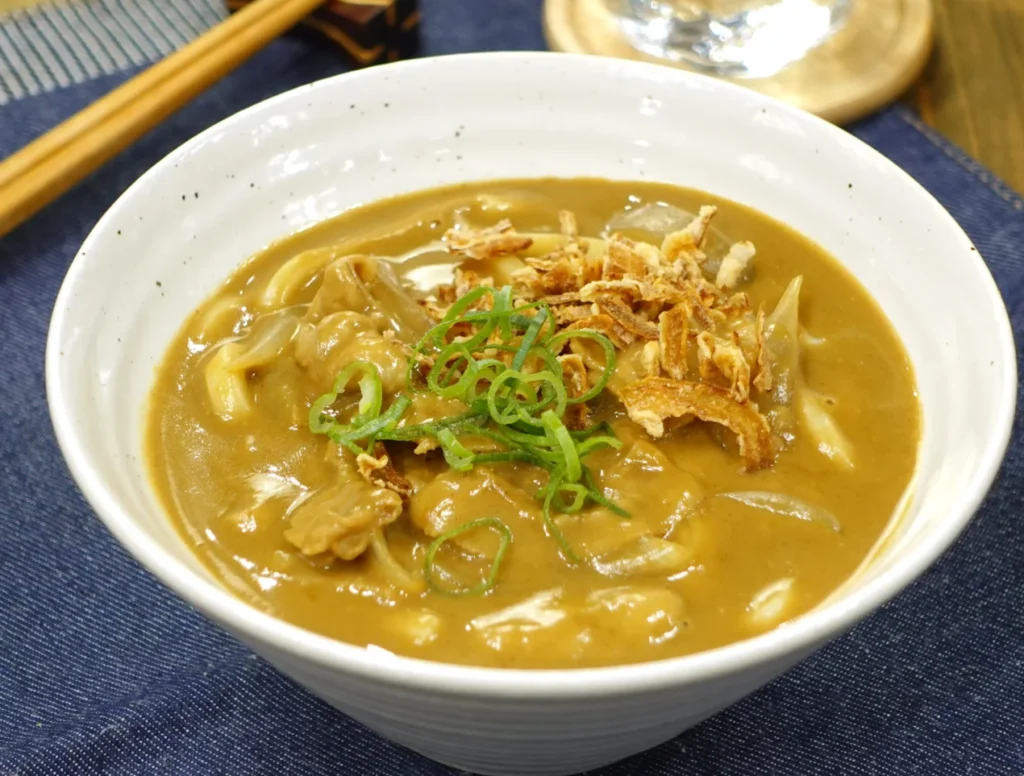 フライドオニオン香る まろやか豆乳カレーうどん