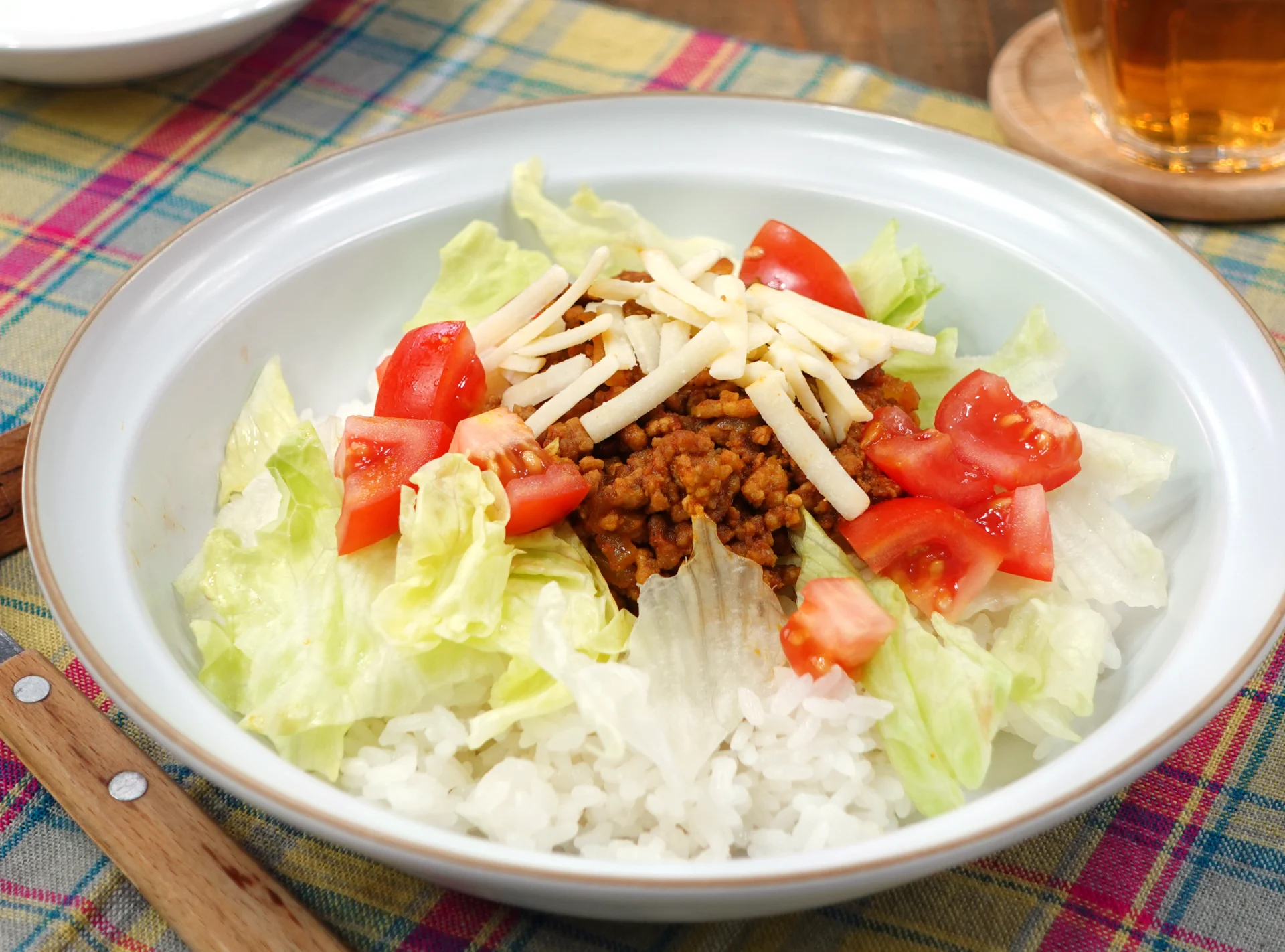 カレーペーストで作るスパイシータコライス
